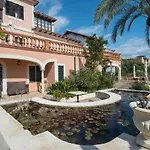 Luxury Villa For 16 People With Seaview, Pool And Bbq