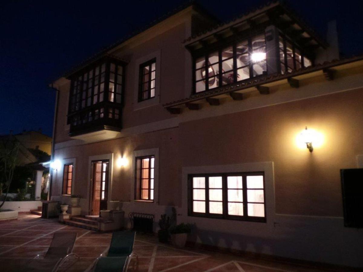 Luxury For 16 People With Seaview, Pool And Bbq Villa