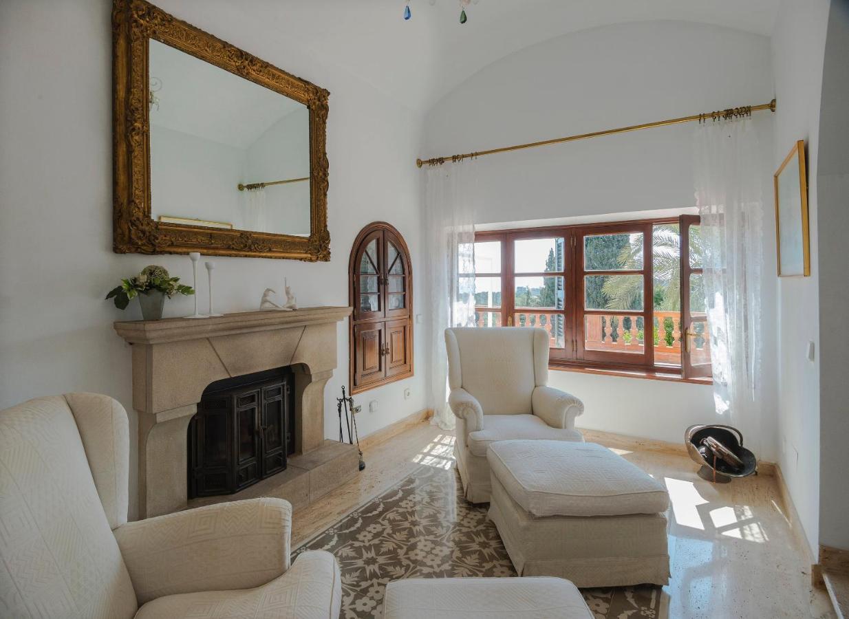 Luxury For 16 People With Seaview, Pool And Bbq *