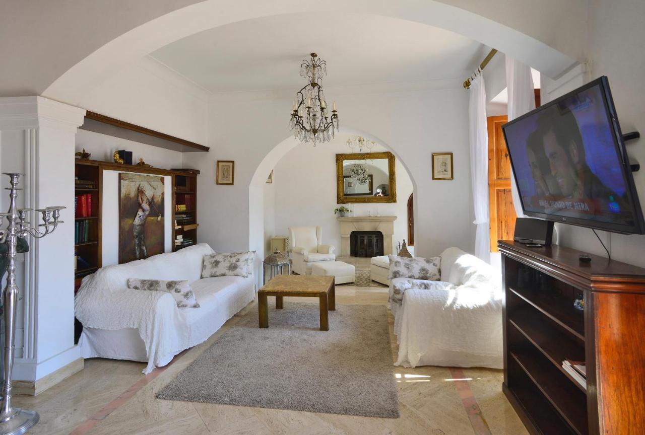 Villa Luxury For 16 People With Seaview, Pool And Bbq *